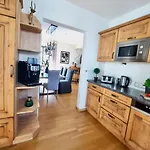 Stadtvilla Belle Kitz Im Zentrum Mit Sauna By Belle Hébergement de vacances *