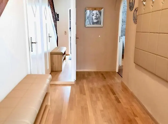 Stadtvilla Belle Kitz Im Zentrum Mit Sauna By Belle Casa vacanze