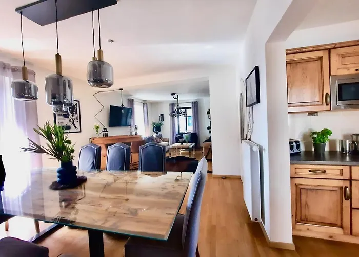 Stadtvilla Belle Kitz Im Zentrum Mit Sauna By Belle Κίτσμπουελ